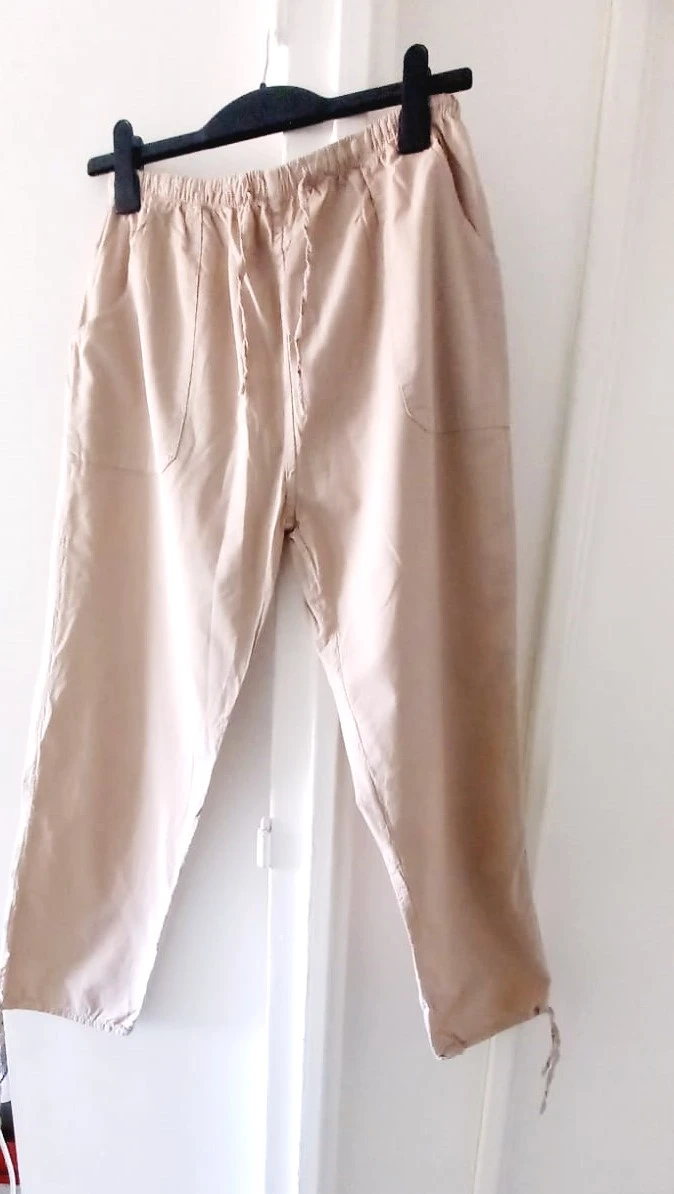 pantalon léger taille L beige 100 % coton NEUF